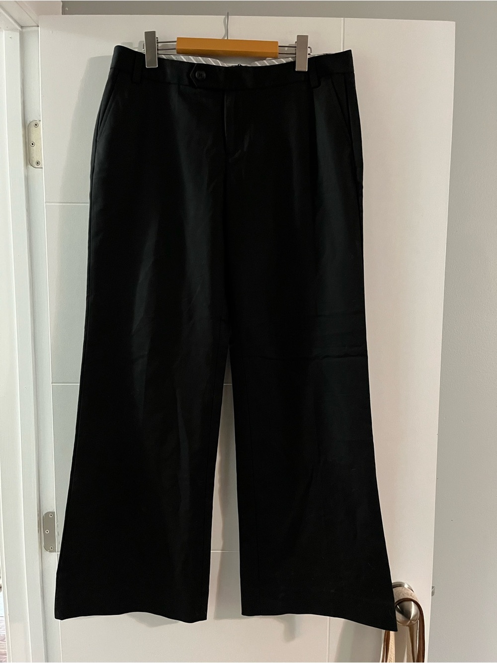 GAP Women’s Black Straight-Leg Dress Pants